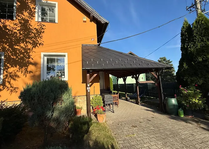 Feriehus Dum Fauna V Ceskosaskem Svycarsku *